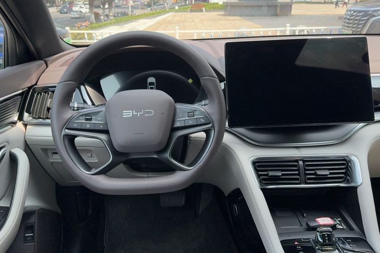 Used BYD Song PLUS New Energy 2025 DM-i Intelligent Driving 160KM Flagship Model
