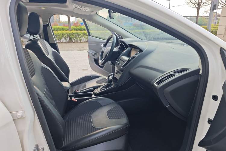 Used Ford Focus 2015 Hatchback EcoBoost 180 Automatic Elite Model