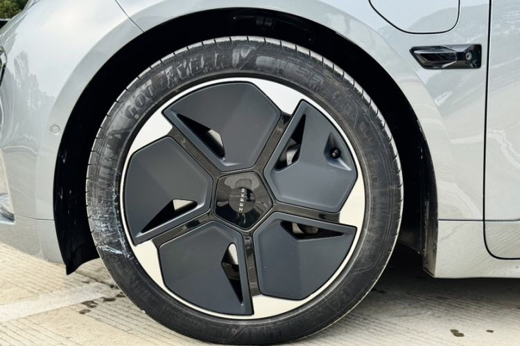 Used Zeekr 001 2023 WE Edition 100 kWh
