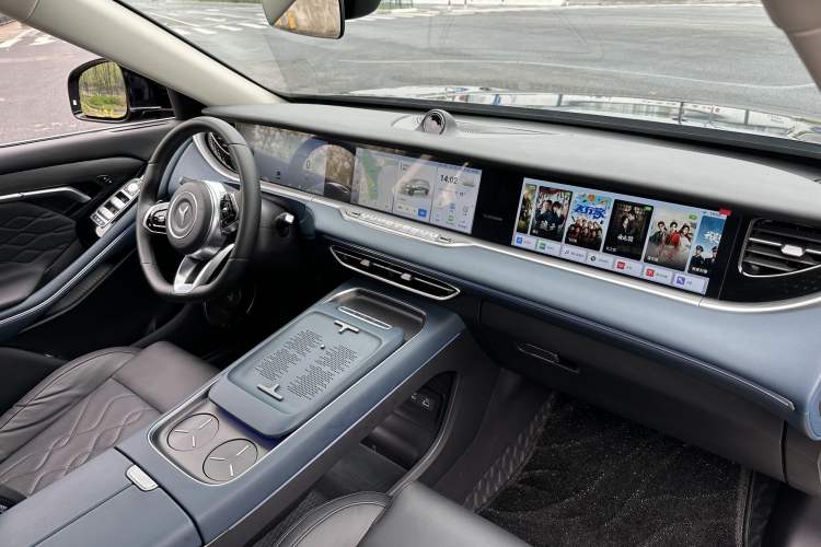 Used VOYAH FREE 2024 Ultra-Long Range Intelligent Driving Version Interior 6