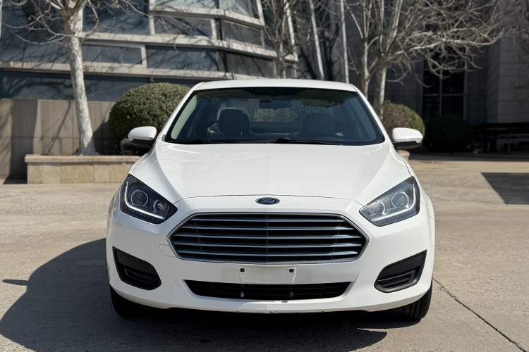 Used Ford Escort 2017 Revised Version 1.5L Manual Comfort Edition Exterior 1