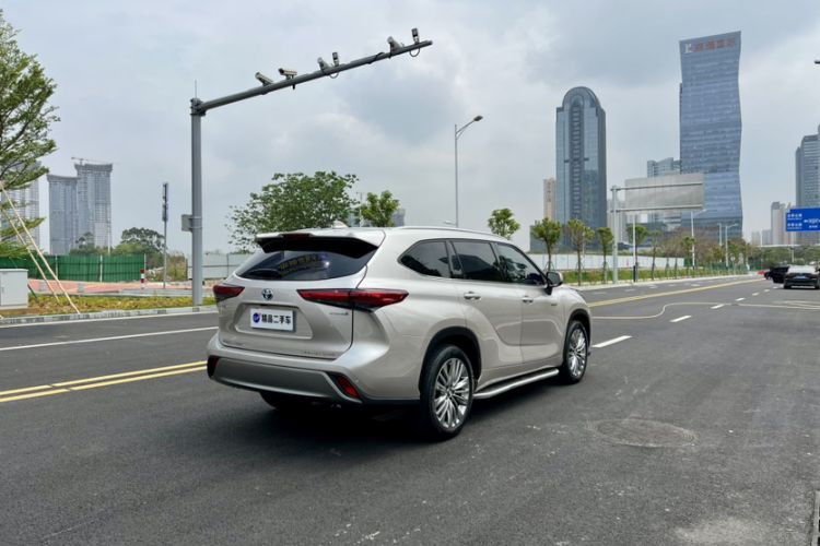 Used Toyota Highlander 2022 Dual-Engine 2.5L Four-Wheel Drive Supreme Edition 7-Seater Exterior 7