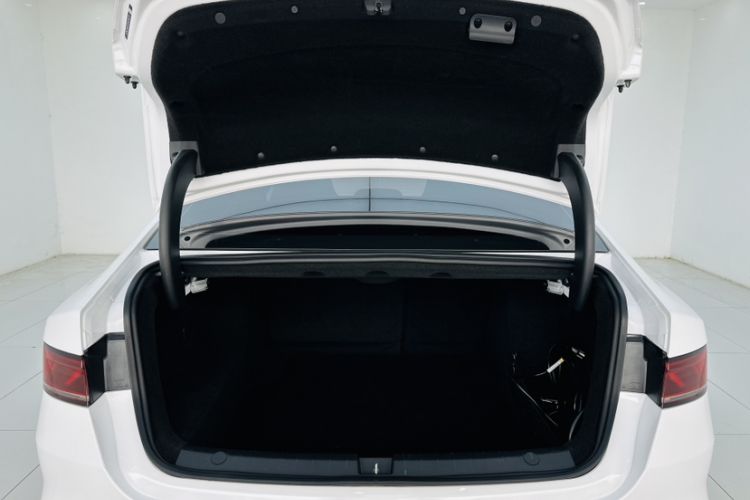 Used BYD Qin PLUS 2023 Champion Edition DM-i 55KM Leading Model
