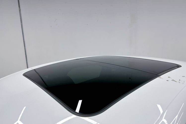 Used Roewe D7 2023 DMH 125km Excellence Edition
