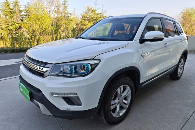 Used CHANGAN CS75 2017 Shangkui Edition 1.5T Automatic Fengxiang Model
