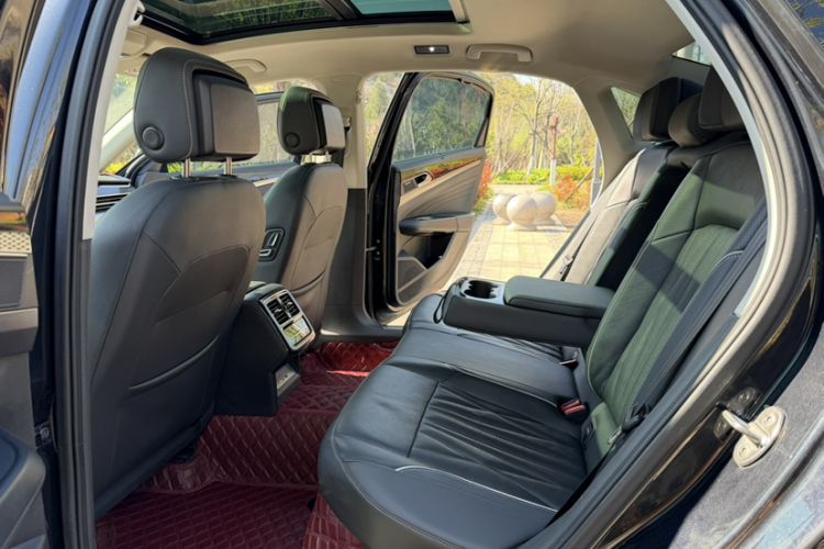 Used Volkswagen Passat 2023 Facelift 330TSI Luxury Edition