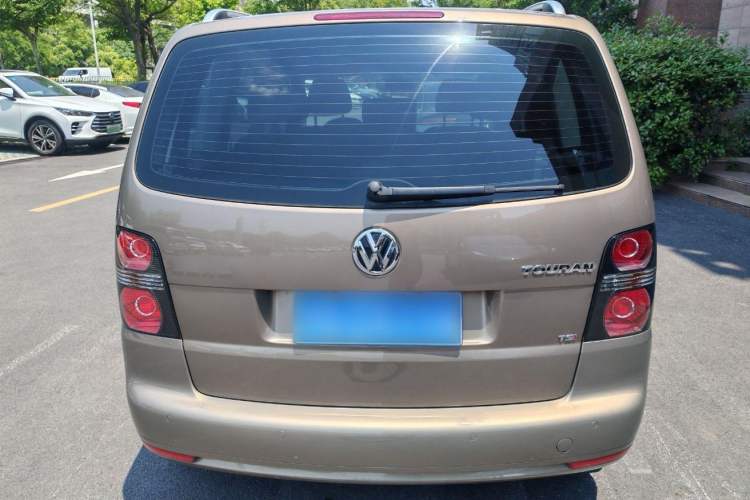 Used Volkswagen Touran 2015 1.4T DSG Comfort Edition 5 Seats