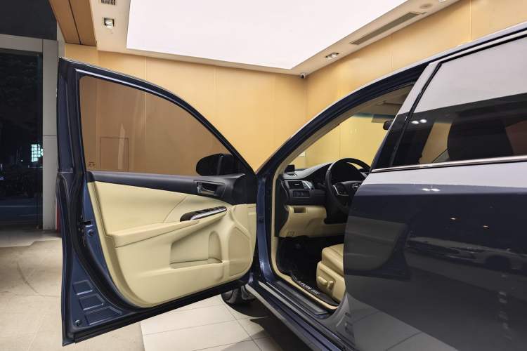 Used Toyota Camry 2015 Dual-Engine 2.5 HG Luxury Navigation Edition Exterior 12