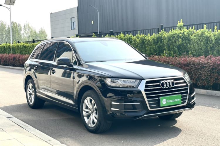 Used Audi Q7 2019 45 TFSI Comfort Model