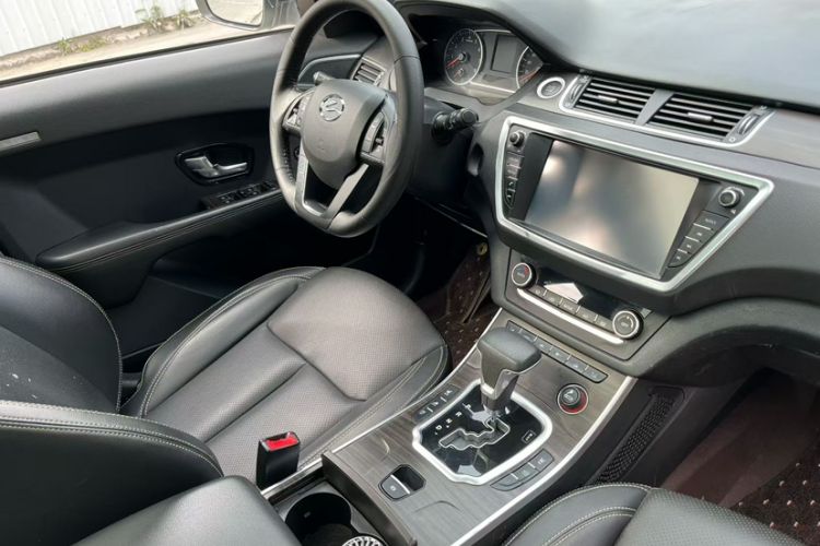 Used Land X7 2018 Geely Jingyue 1.5T Panoramic Luxury Model Interior 5