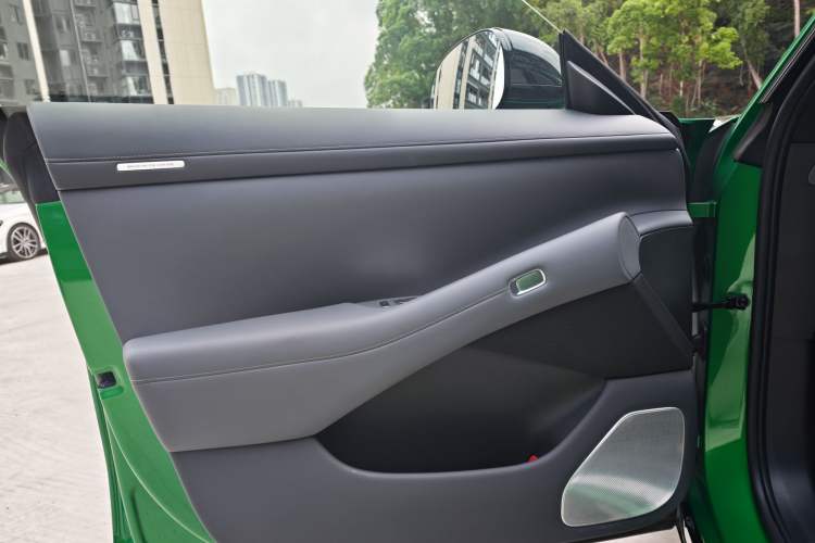 Used Xiaomi Auto YU7 2025 Ultra-Long Range Rear-Wheel Drive Version Interior 11