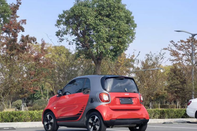 Used smart fortwo 2018 1.0L 52kW Hardtop Passion Edition China V Standard