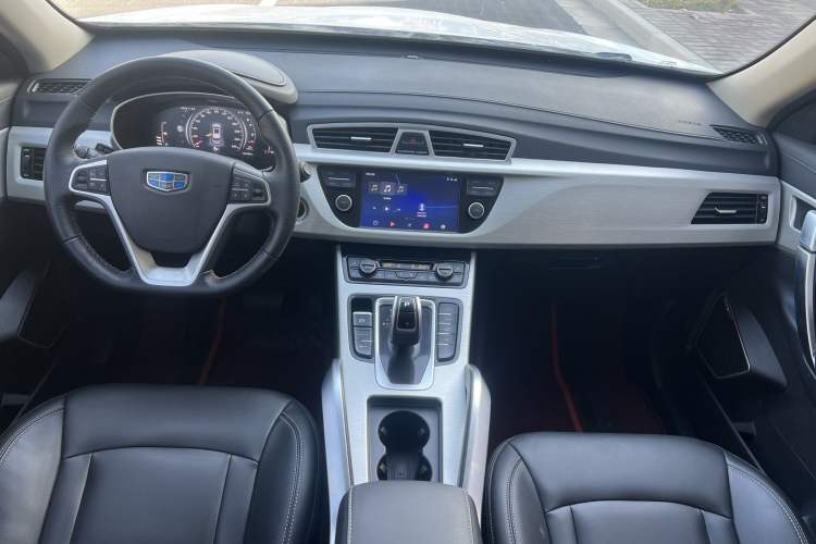 Used Geely Auto Emgrand X7 Sport 2020 1.8TD DCT Two-Wheel Drive Smart Connect 4G-Enabled Version