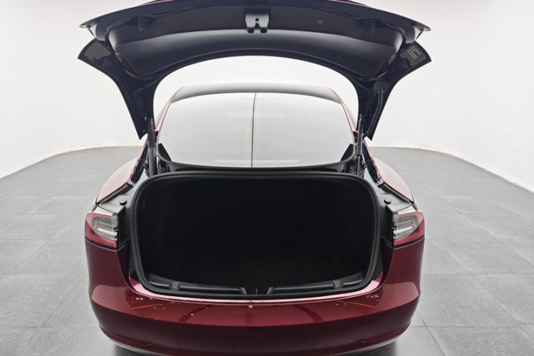 Used Tesla Model 3 2022 Rear-Wheel-Drive Version Interior 8