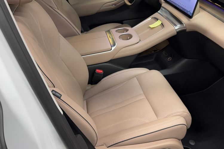 Used XPeng X9 2024 702 Ultra-Long Range Max