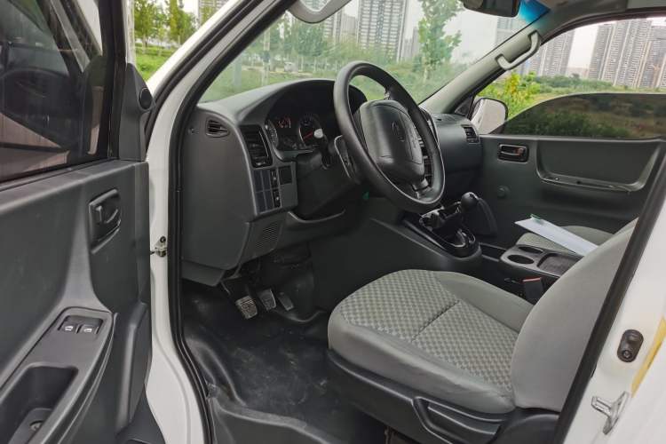 Used Jinbei Grace 2016 2.0L Express Utility Model
