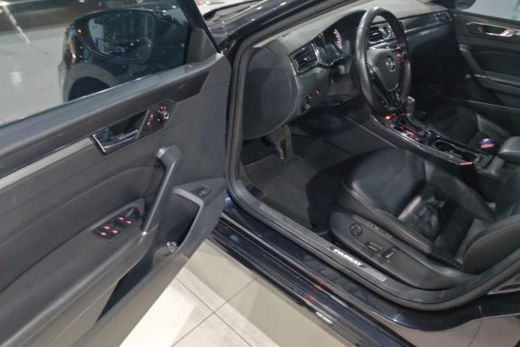 Used Volkswagen Passat 2016 330TSI DSG Prestige Edition
