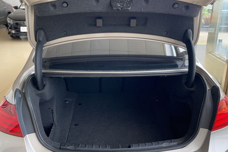 Used BMW 3 Series 2015 320Li Fashion Model