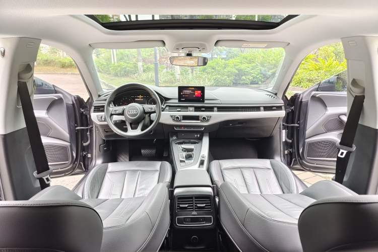 Used Audi A5 2019 Sportback 40 TFSI Fashion Model Roof