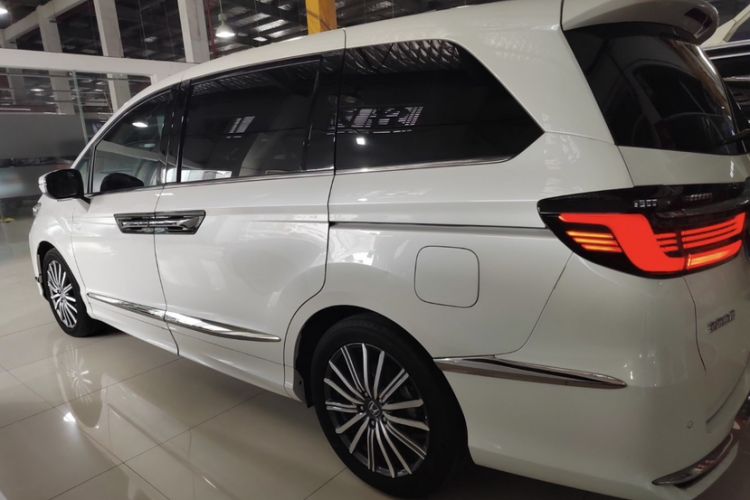 Used Honda Elysion 2022 2.0L eHEV Prestige Edition