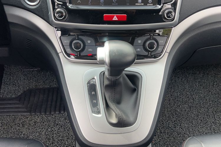 Used Haval M6 2019 1.5T DCT Two-Wheel Drive Value Edition China VI Standard
