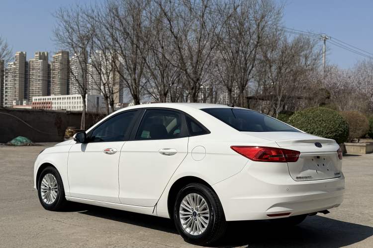 Used Ford Escort 2017 Revised Version 1.5L Manual Comfort Edition Exterior 5