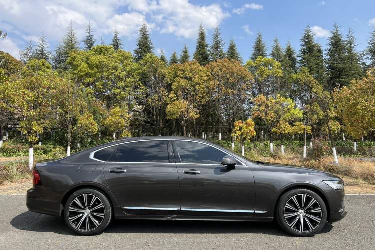 Used Volvo S90 2023 B5 Zhiyuan Luxury Edition