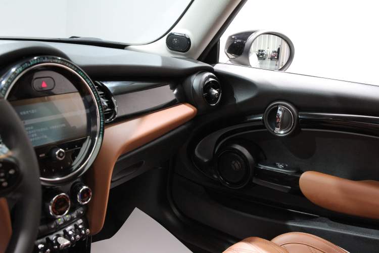 Used MINI MINI 2023 1.5T COOPER Artist