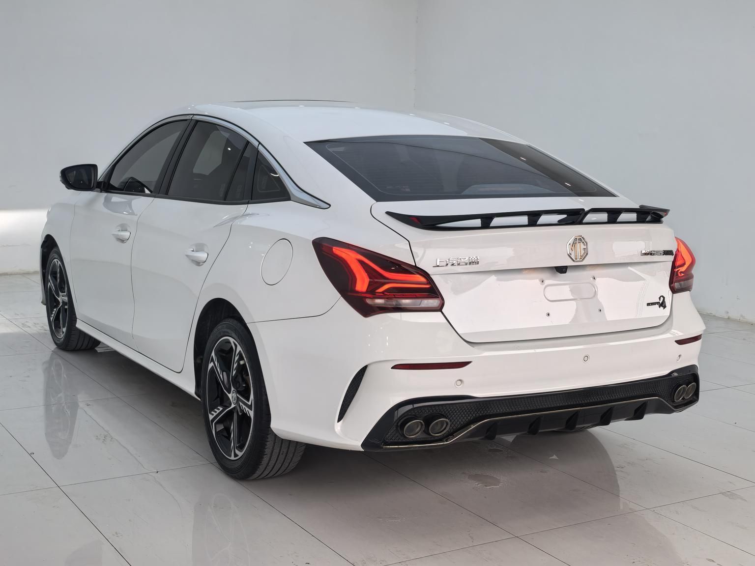 MG 5 Scorpio 2022 1.5T Luxury Edition — снимка 4