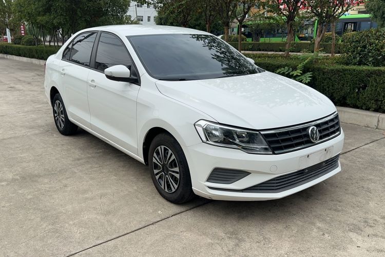 Used Volkswagen Jetta 2017 1.5L Manual Fashion Edition