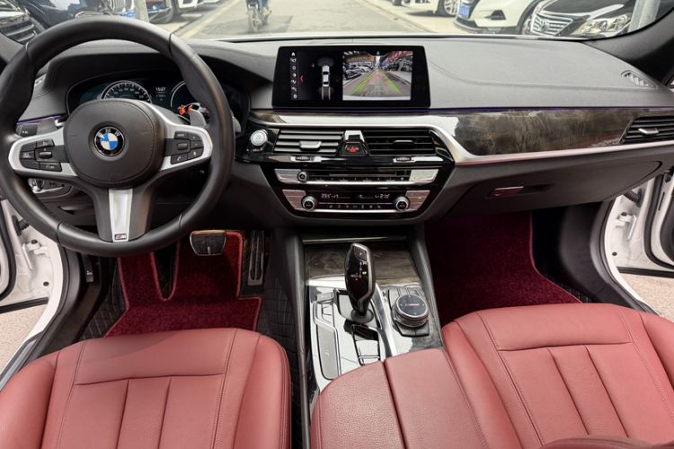 Used BMW 5 Series 2018 Restyled 530Li Leading Edition M Sport Package