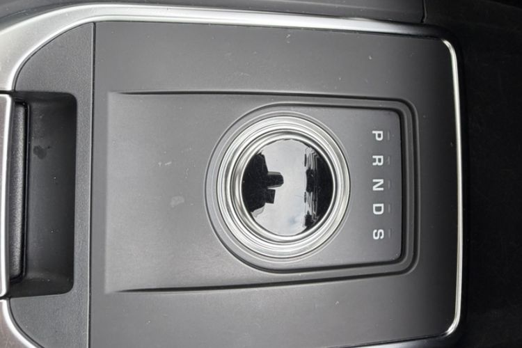 Used Land Rover Discovery Sport 2019 240 PS SE Version China VI Standard