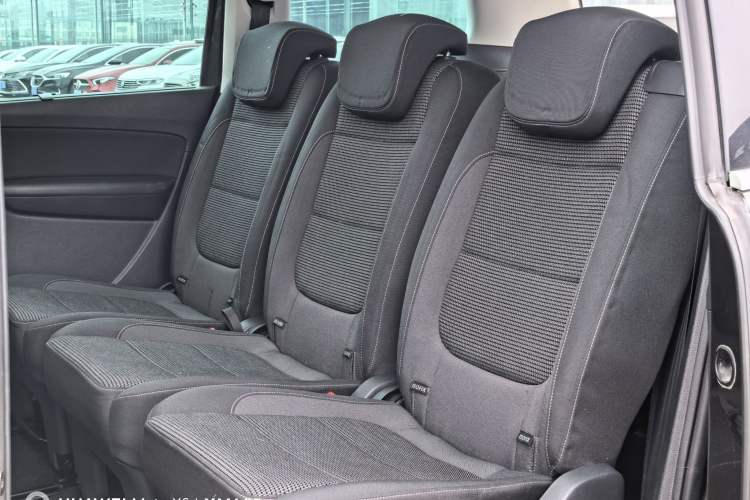 Used Volkswagen Sharan 2018 Revised Version 380TSI Comfort Edition 7-Seater
