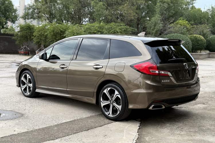 Used Honda Jade 2017 210 TURBO CVT Luxury Edition 5 Seats
