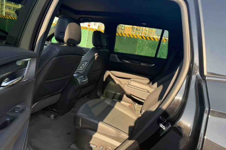 Used Cadillac XT6 2022 2.0T Six-Seater Four-Wheel Drive Luxury Version