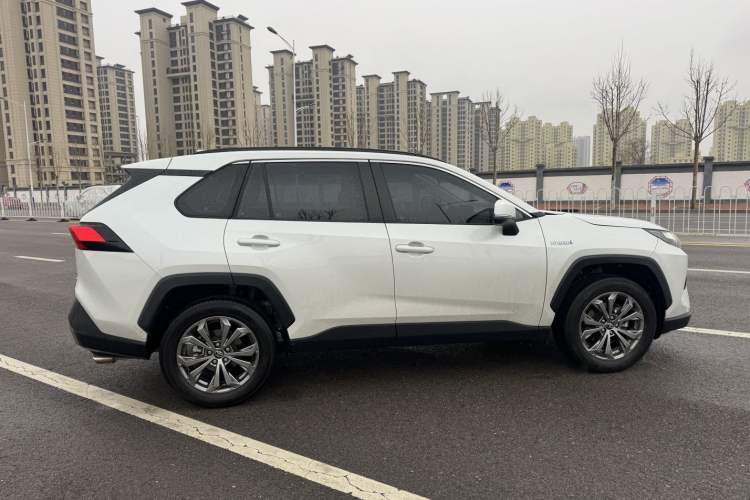 Used Toyota RAV4 2023 Dual-Engine 2.5L E-CVT Two-Wheel Drive Elite Plus Edition