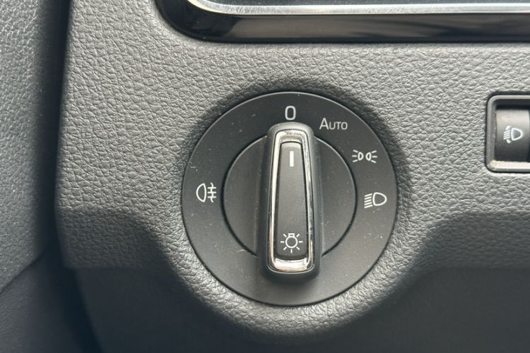 Used Skoda Rapid 2022 1.5L Automatic Comfort Edition
