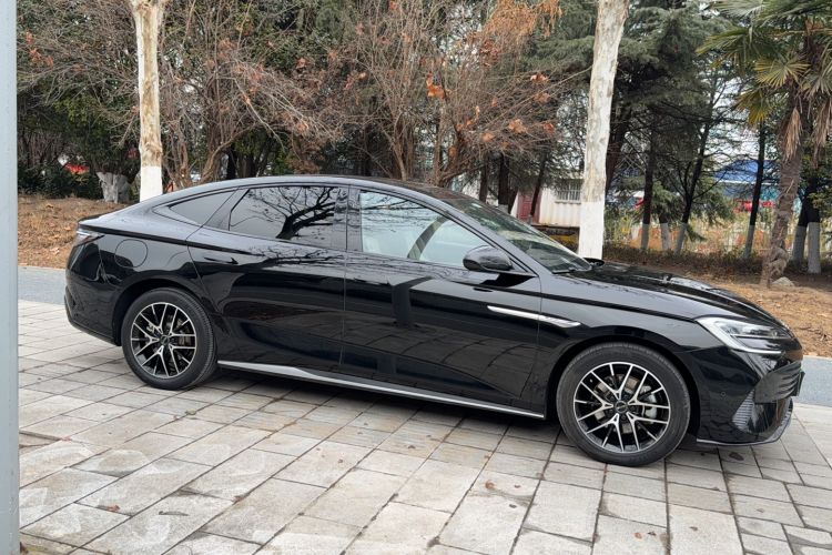 Used BYD Seal 2023 DM-i 1.5T 121km Flagship Model
