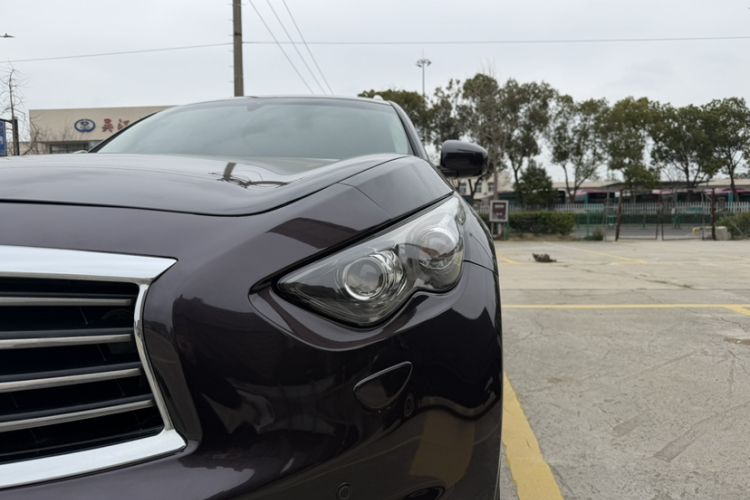 Used Infiniti QX70 2013 3.7L Standard Edition
