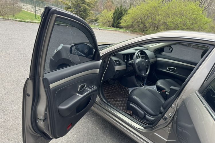 Used Nissan Sylphy 2019 Classic 1.6XE+ CVT SmartConnect Leading Edition Interior 5