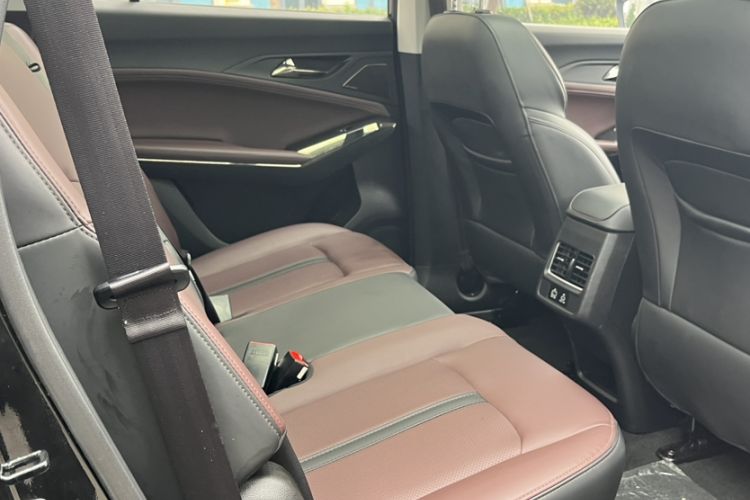 Used SOL X8 PLUS 2023 1.5 TGDI DCT Smart Edition 7-Seater