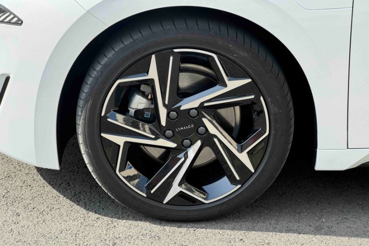 Used Lynk & Co 07 2024 EM-P 126 Long-Range Ultra