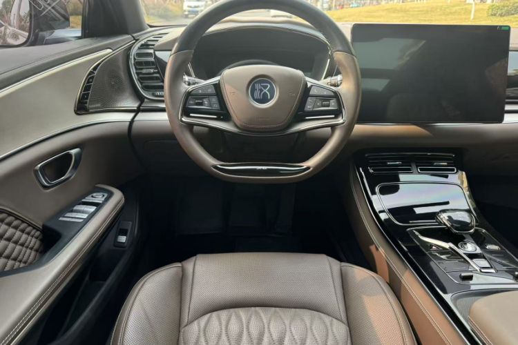 Used BYD Han 2022 DM-i 121KM Prestige Model