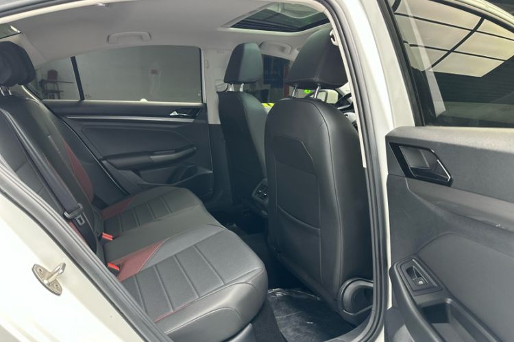 Used Volkswagen Bora 2020 1.5L Automatic Elite Version Interior 10