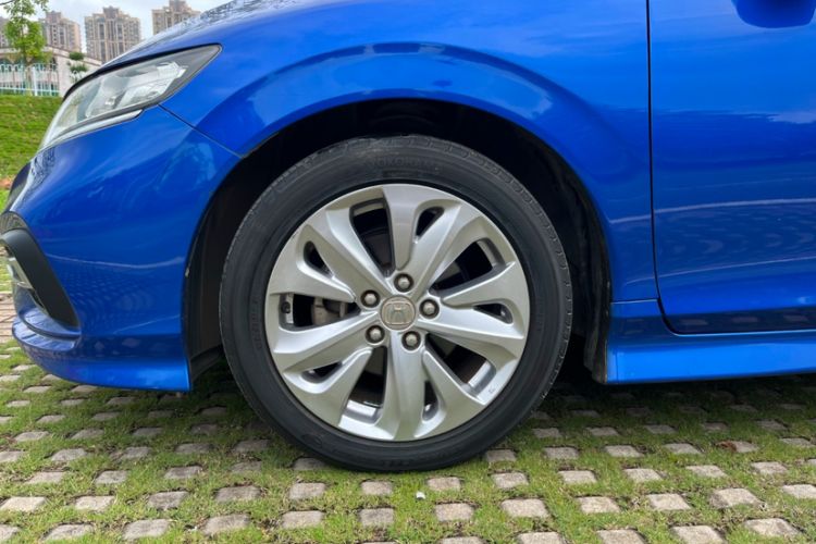 Used Honda Jade 2017 1.8L automatic Comfort version 5 seats
