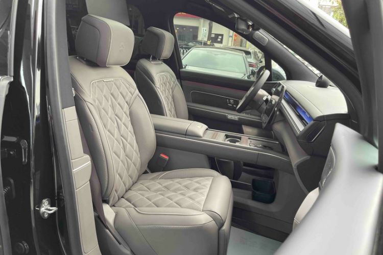 Used Nio ES8 2026 Model 6-seat Executive Signature Edition