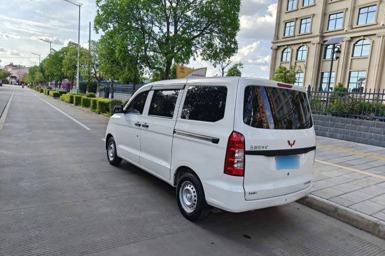 Used Wuling Hongguang V 2019 1.5L Jingqu Version China VI LAR