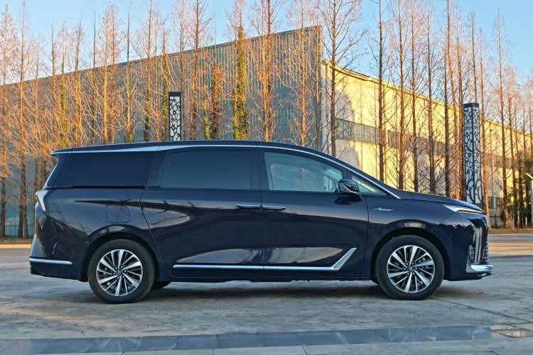 Used Buick GL8 New Energy 2026 Model Lu Zun Luxury Edition
