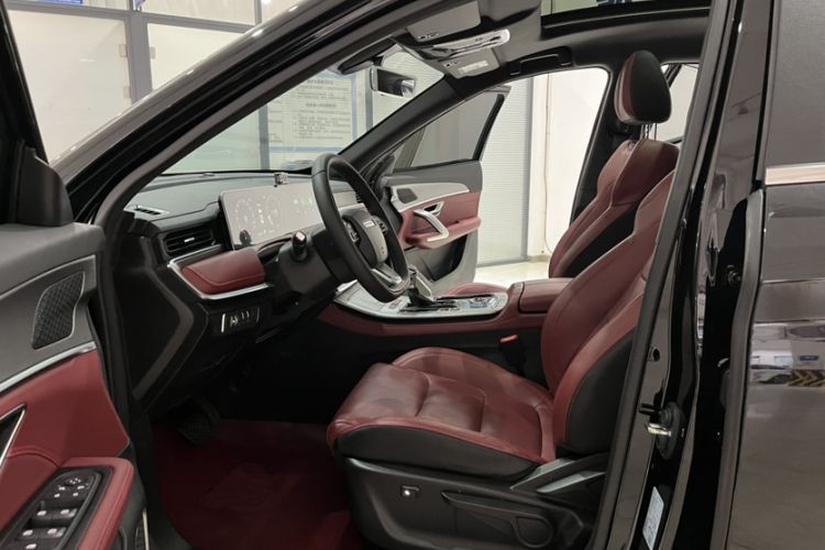 Used JETOUR X70 PLUS 2025 1.5T CVT Flagship PRO 7-Seater
