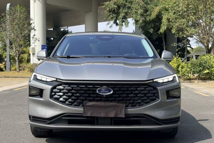 Used Ford Mondeo 2025 2.0T EcoBoost Luxury Version